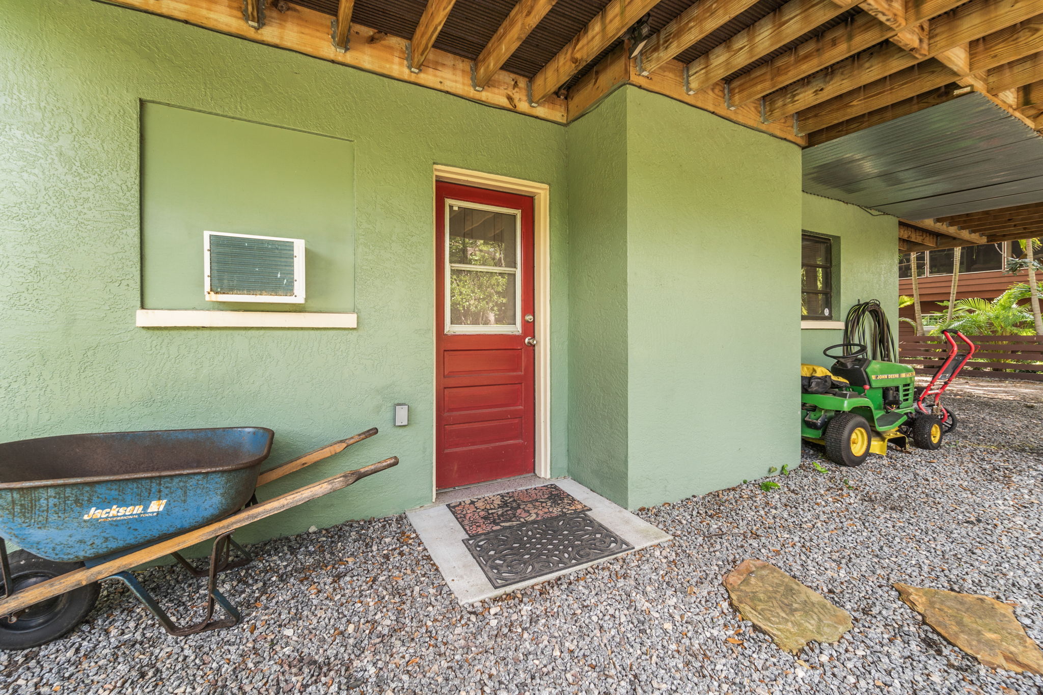 EXT 12869 Poinsettia Ave 198