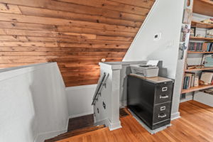 STAIRS 12869 Poinsettia Ave 059