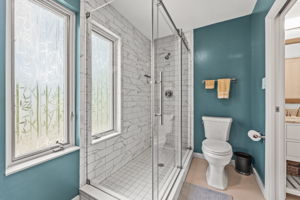 BATH1 12869 Poinsettia Ave 035