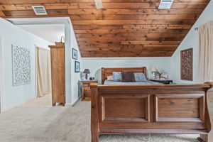 BED1 12869 Poinsettia Ave 020