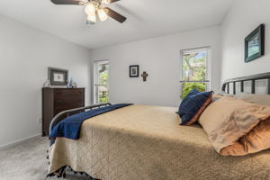 BED3 12869 Poinsettia Ave 095