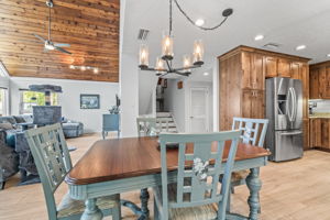 DR 12869 Poinsettia Ave 125