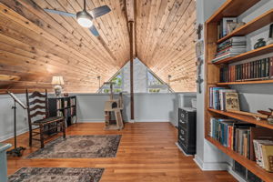 LANDING 12869 Poinsettia Ave 053