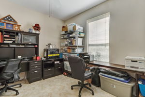 Bedroom/Office