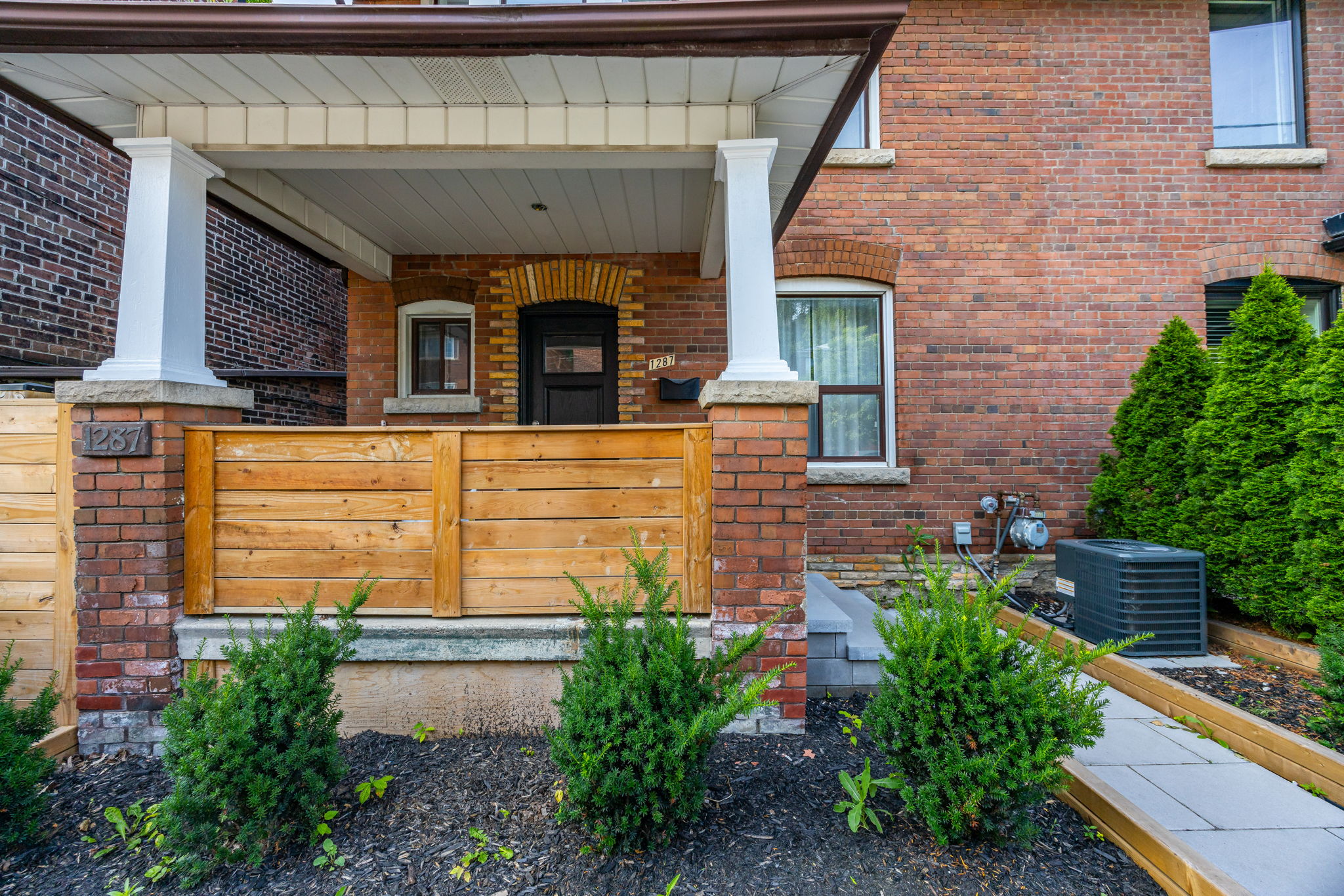 Toronto property showcase — delivered property photograph 4