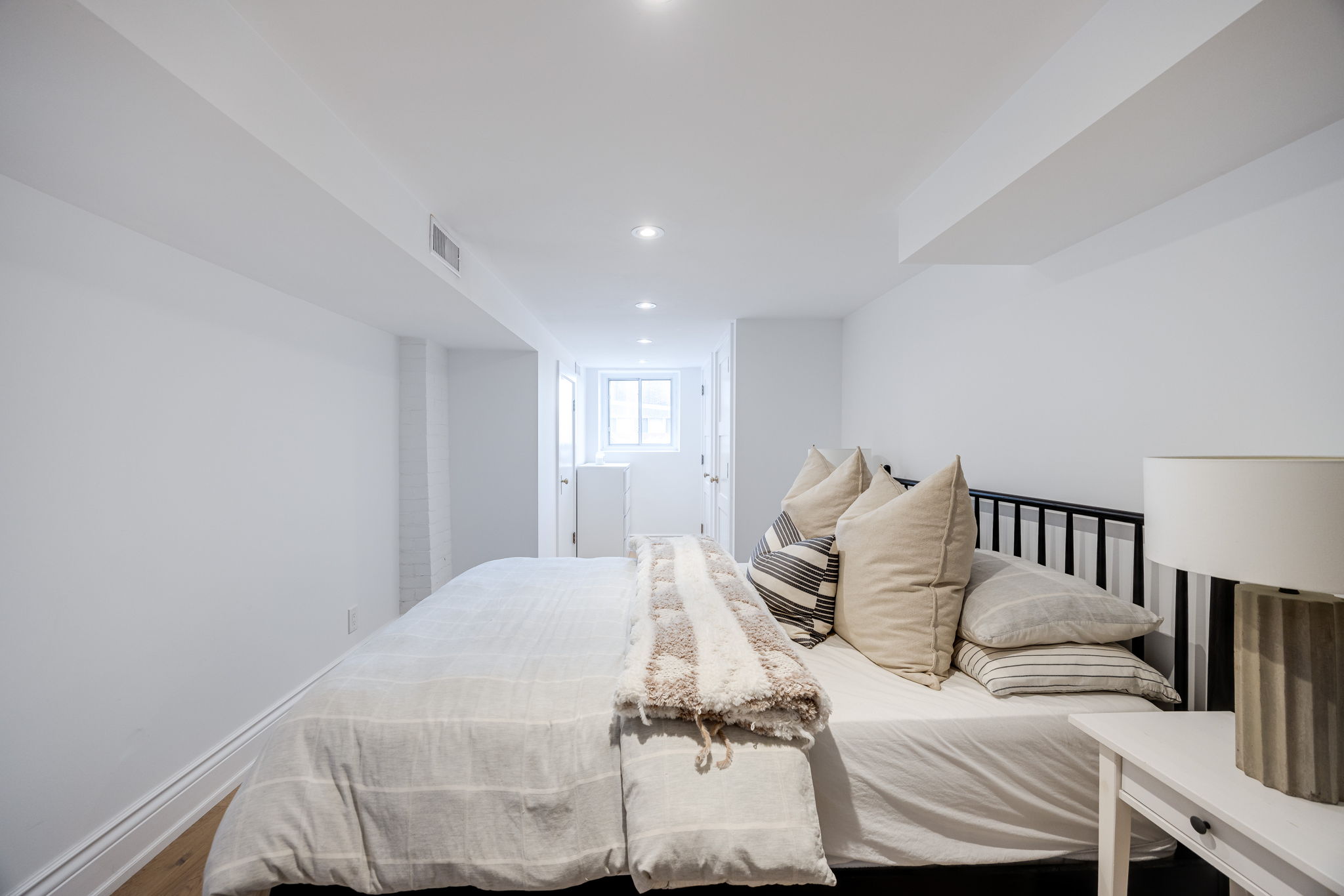 Toronto property showcase — delivered property photograph 23