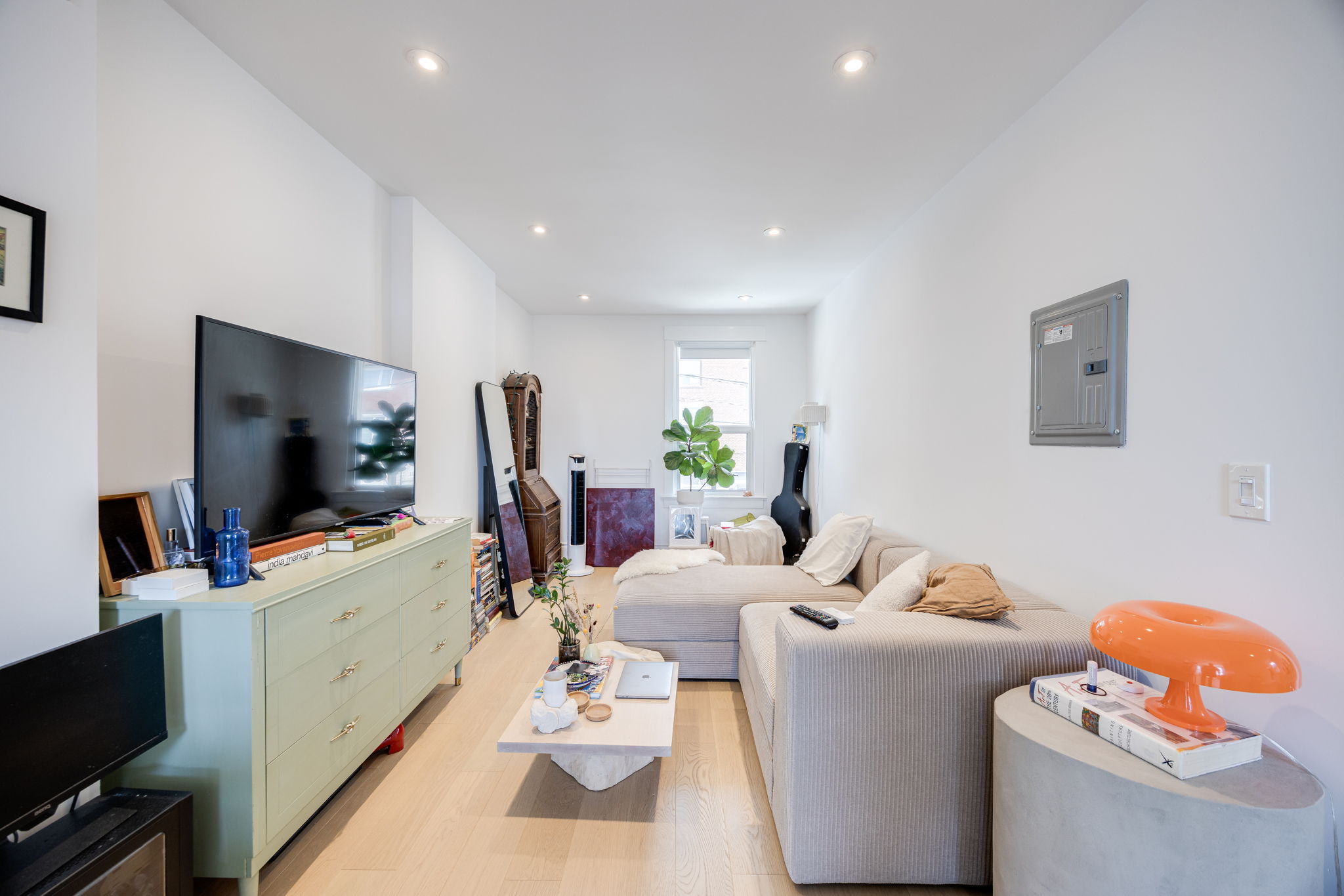 Toronto property showcase — delivered property photograph 34