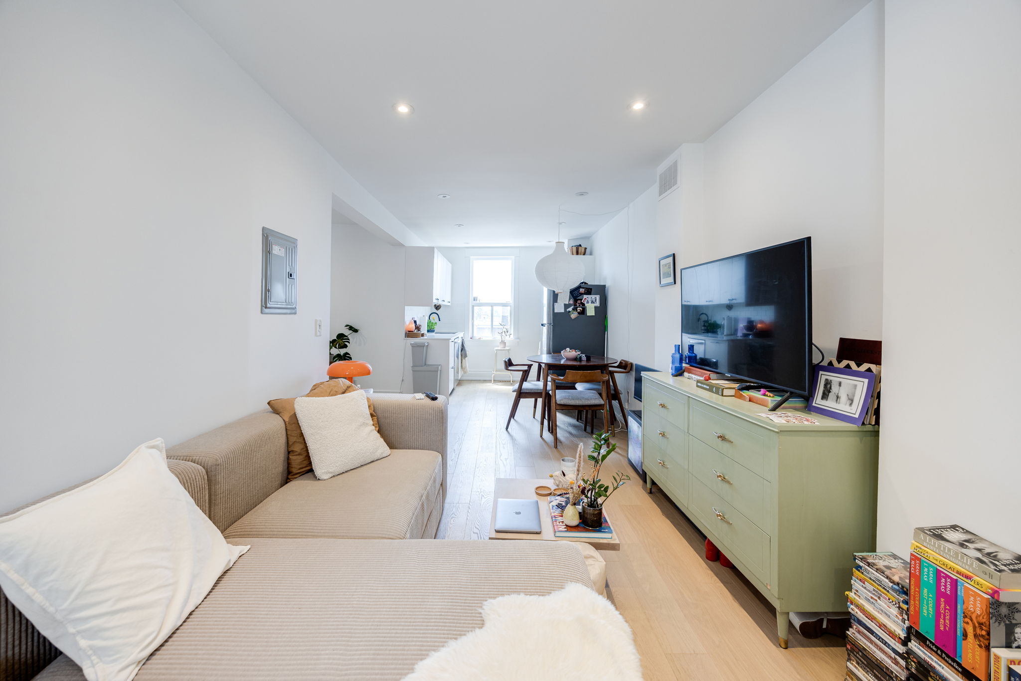 Toronto property showcase — delivered property photograph 36