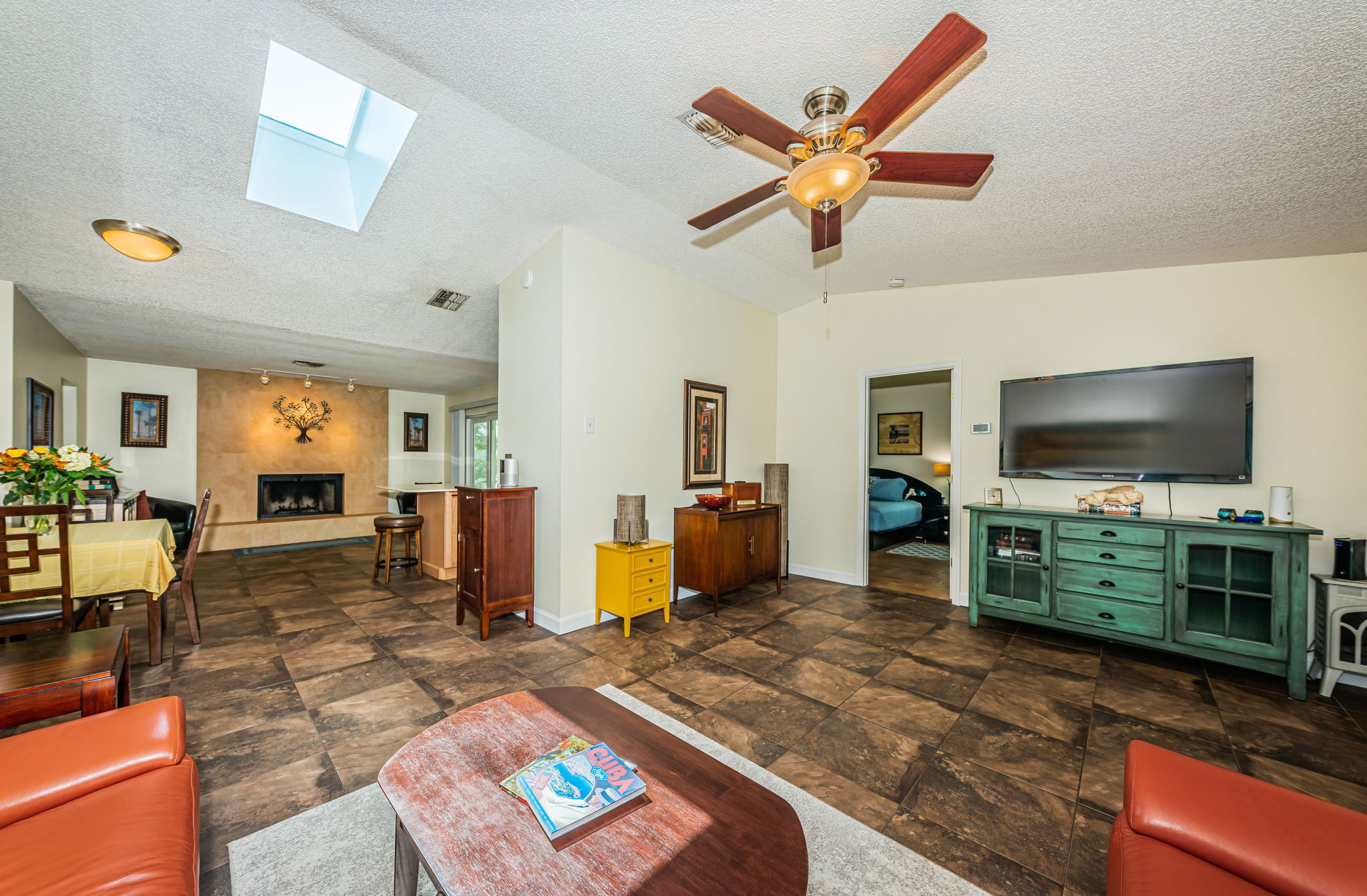 Living Room 4