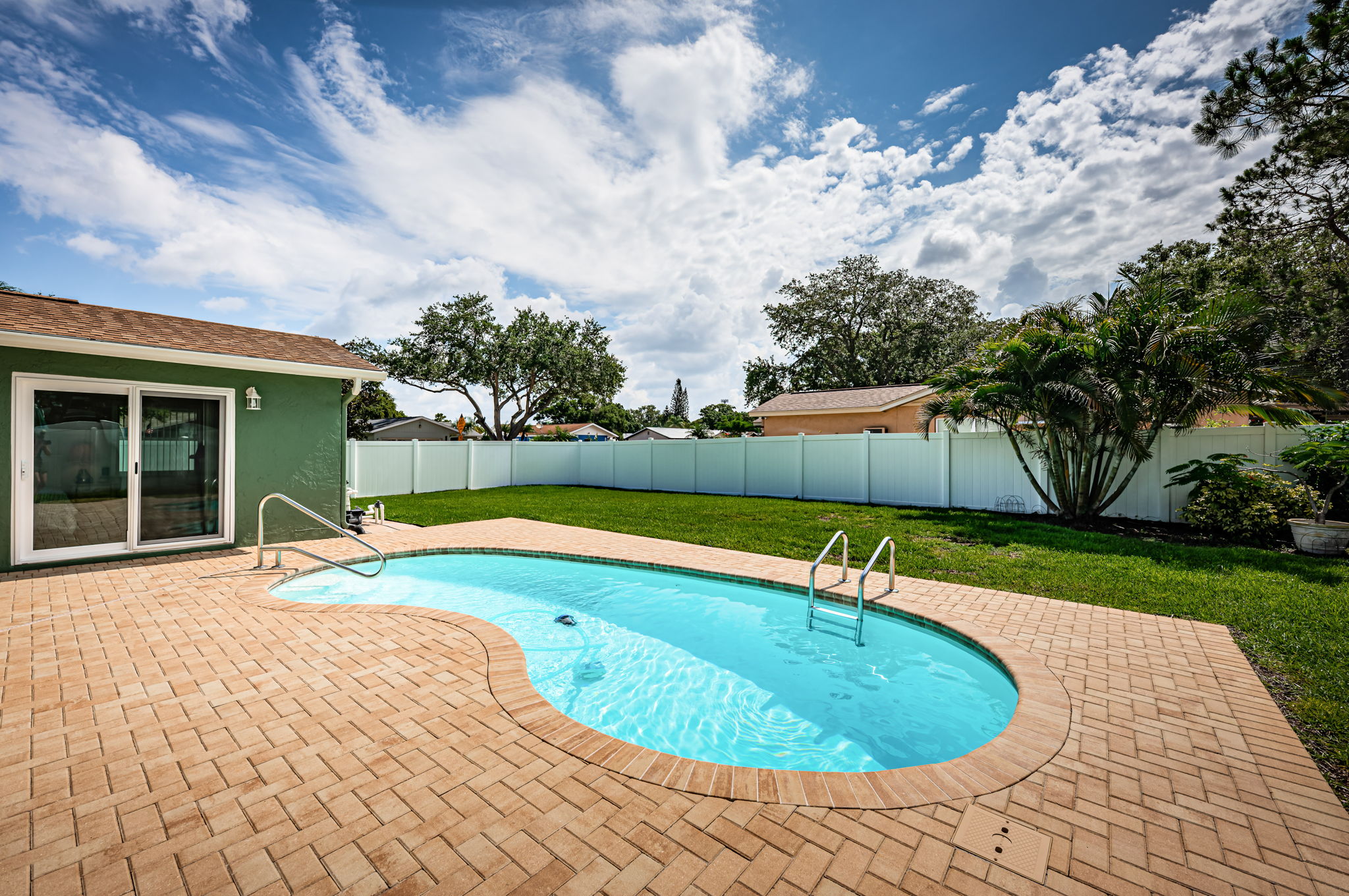 Pool 1