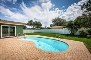 Pool 1