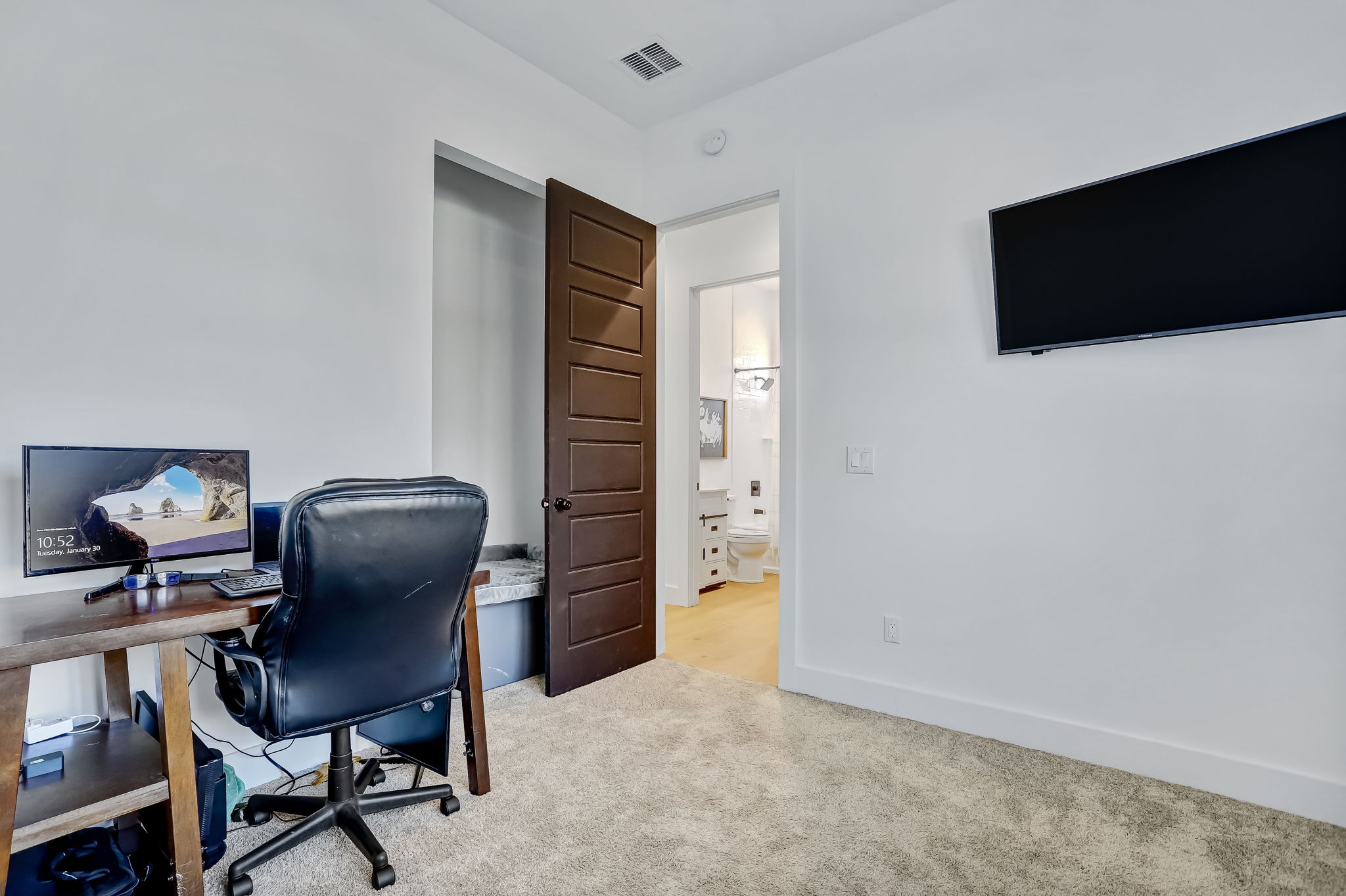Bedroom/Office