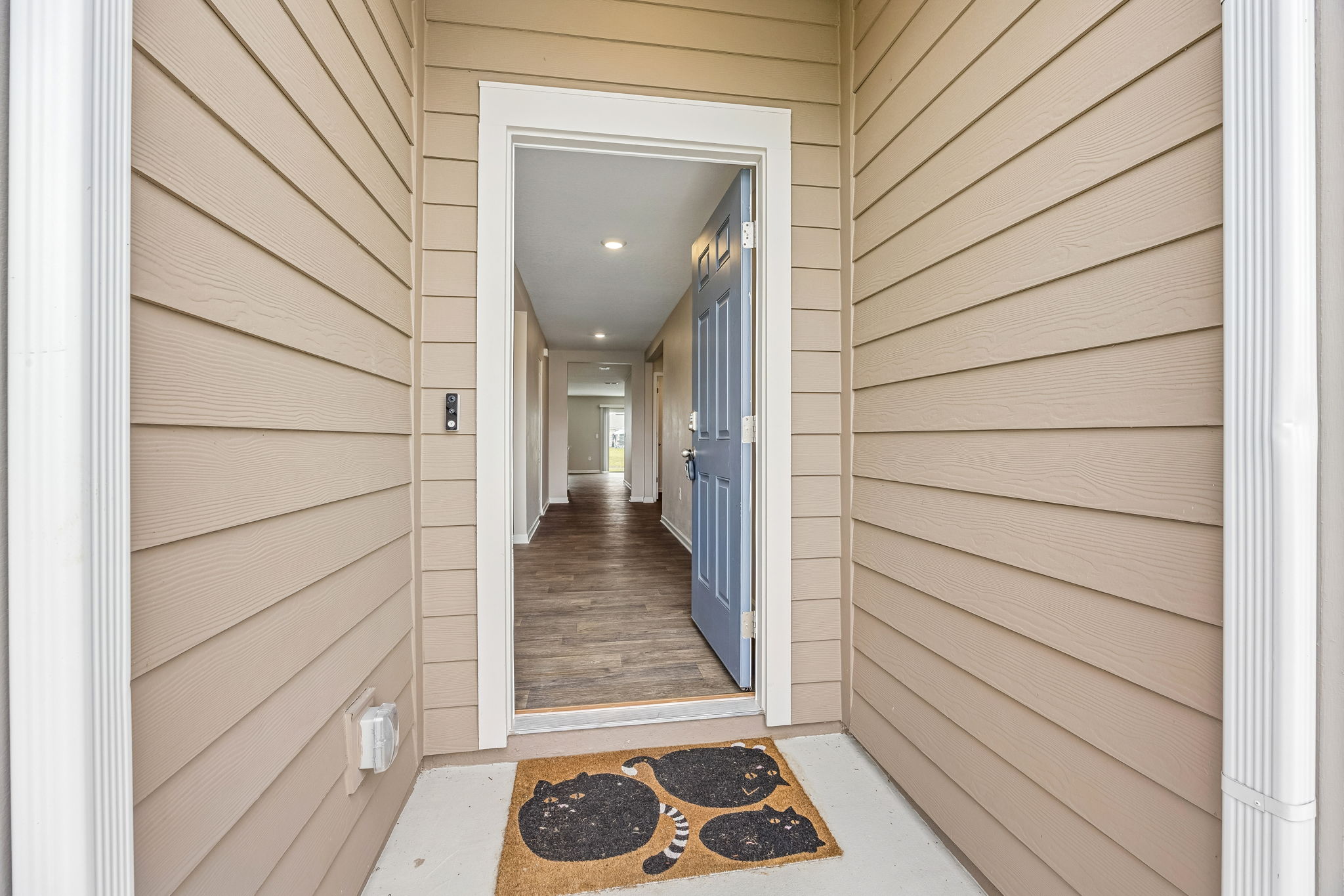 Front Entry Detail