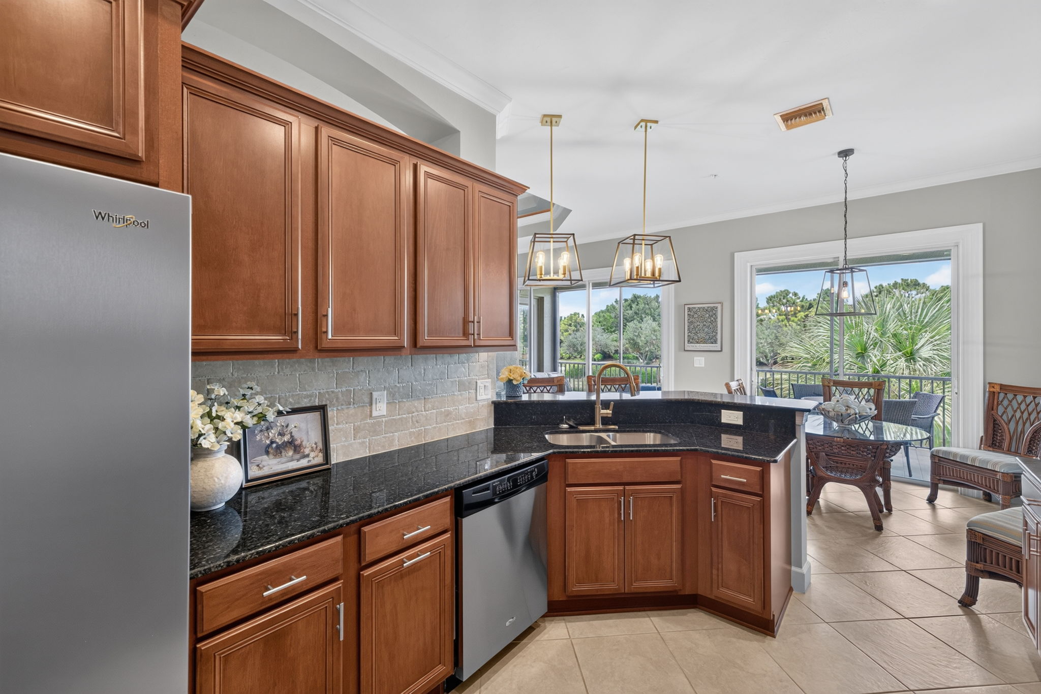 Kitchen 3 of 4
