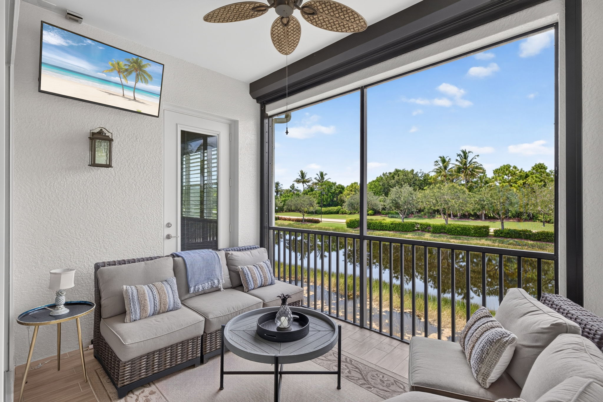 Lanai 1 of 3