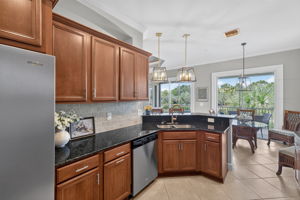 Kitchen 3 of 4