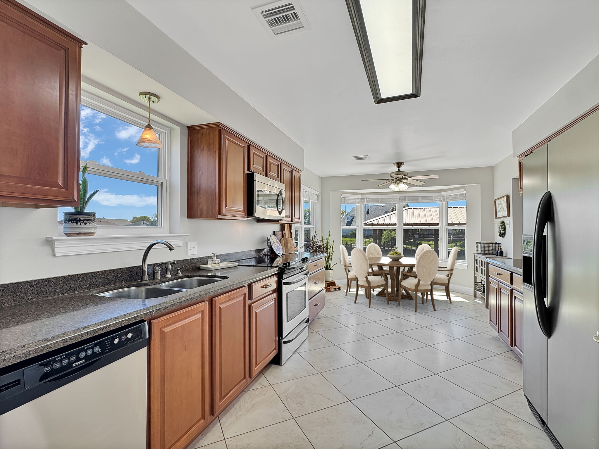 kitchen_dining_r