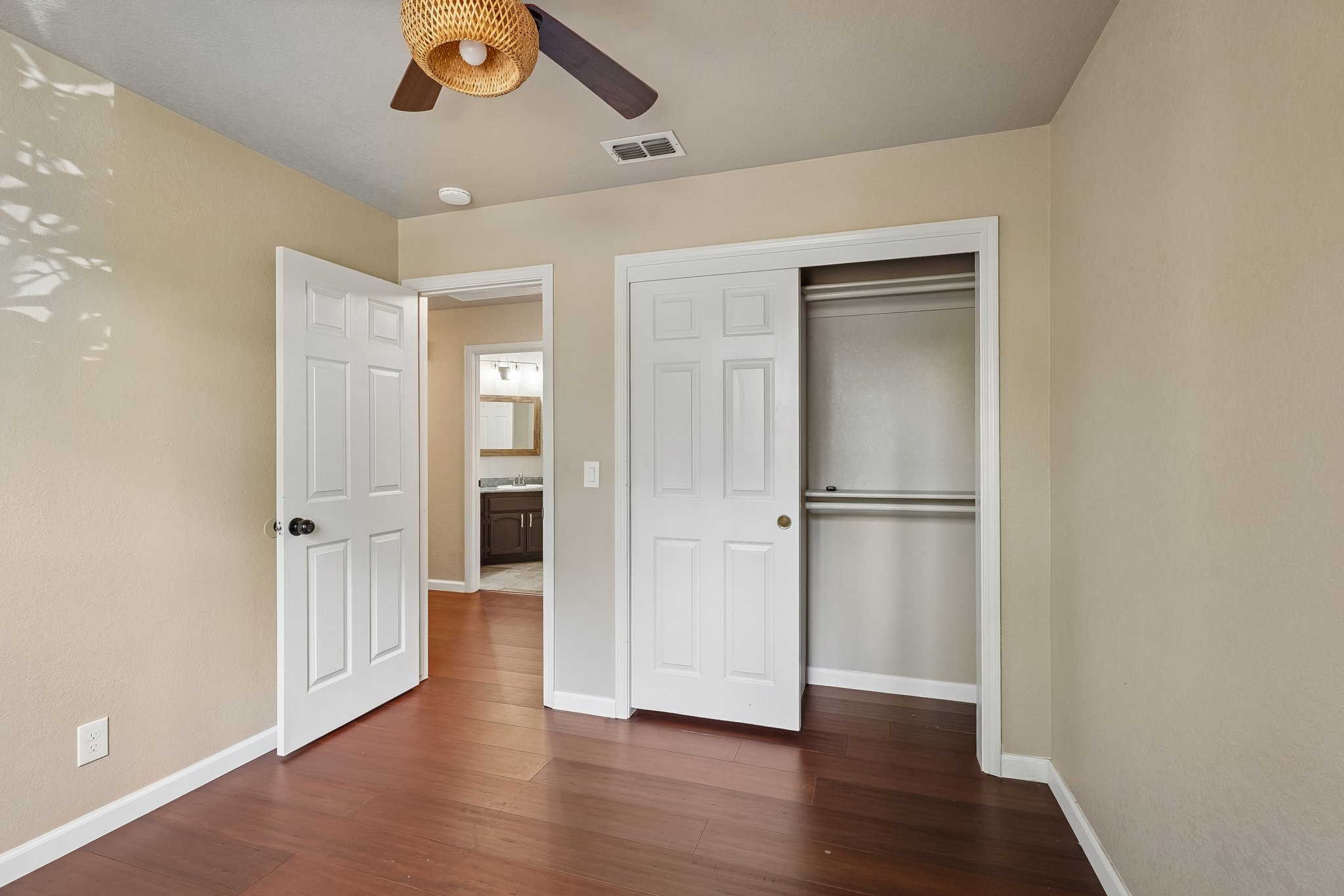 Chesterfield Way-S0210-032.jpg