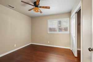 Chesterfield Way-S0210-024.jpg
