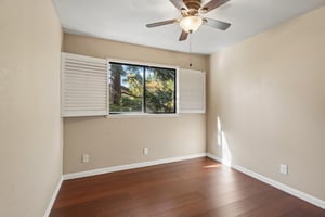 Chesterfield Way-S0210-026.jpg