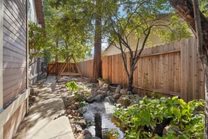 Chesterfield Way-S0210-045.jpg