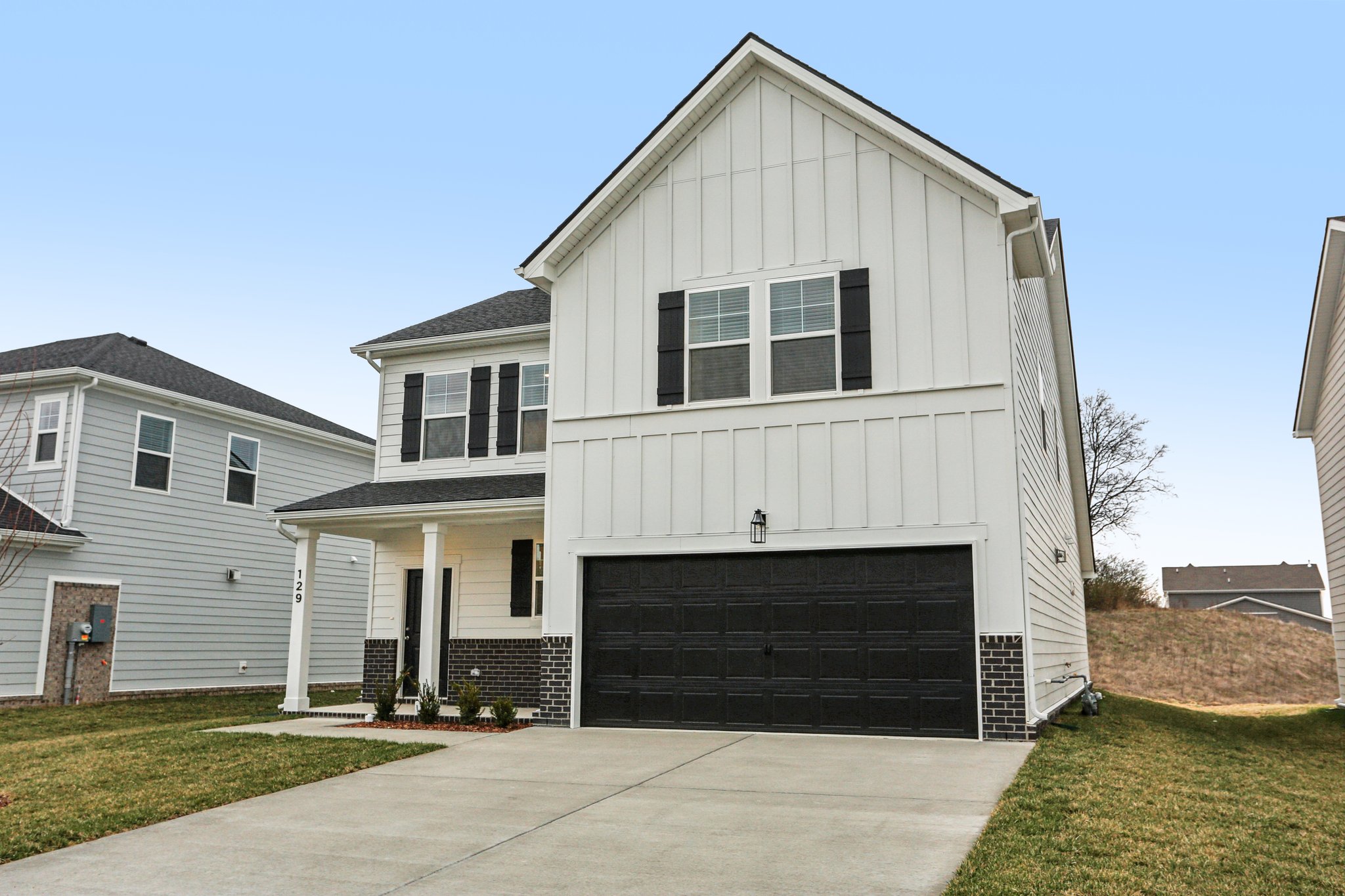 Dahlia Dr-S0303-004.jpg