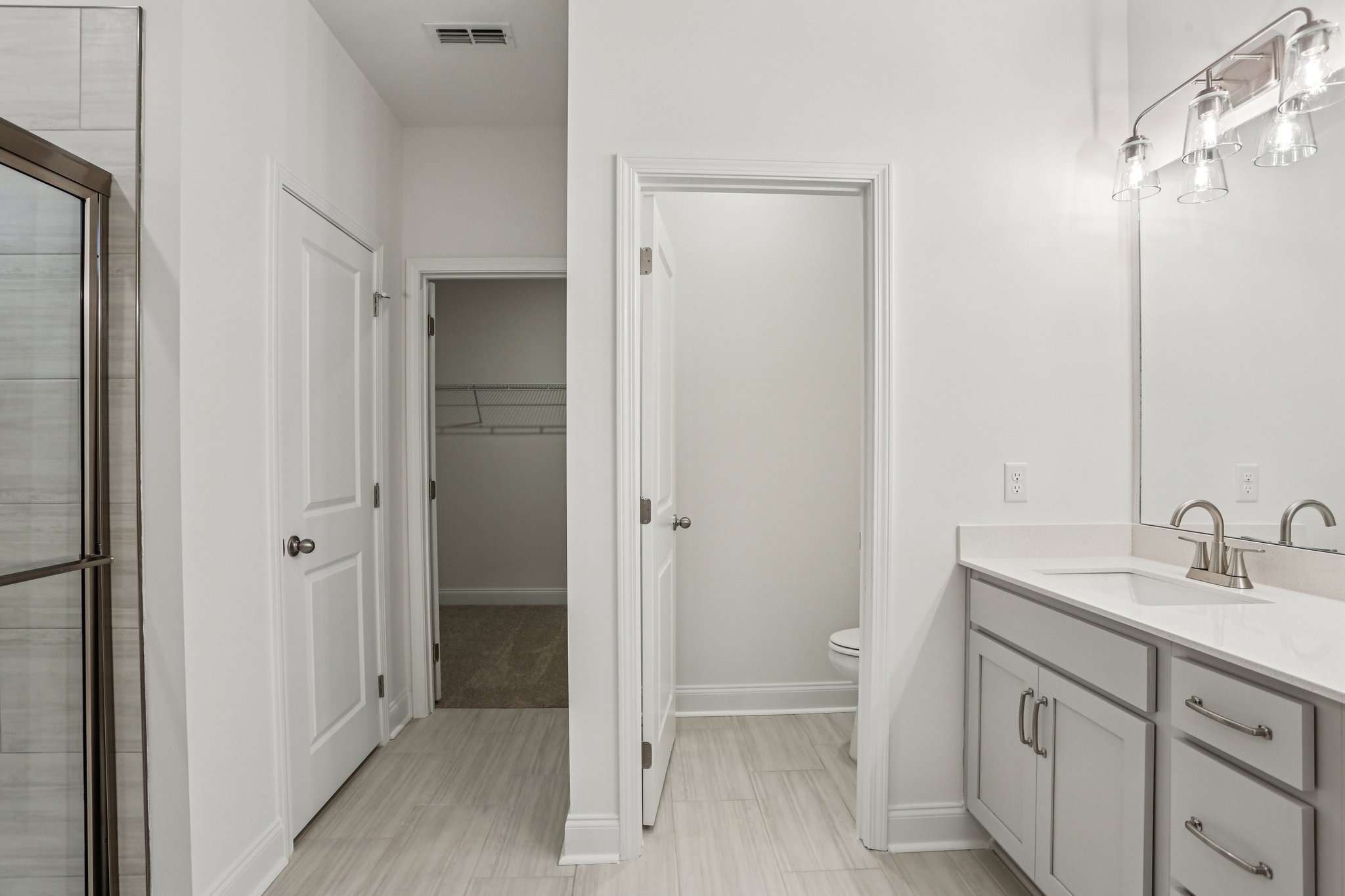 Dahlia Dr-S0303-023.jpg