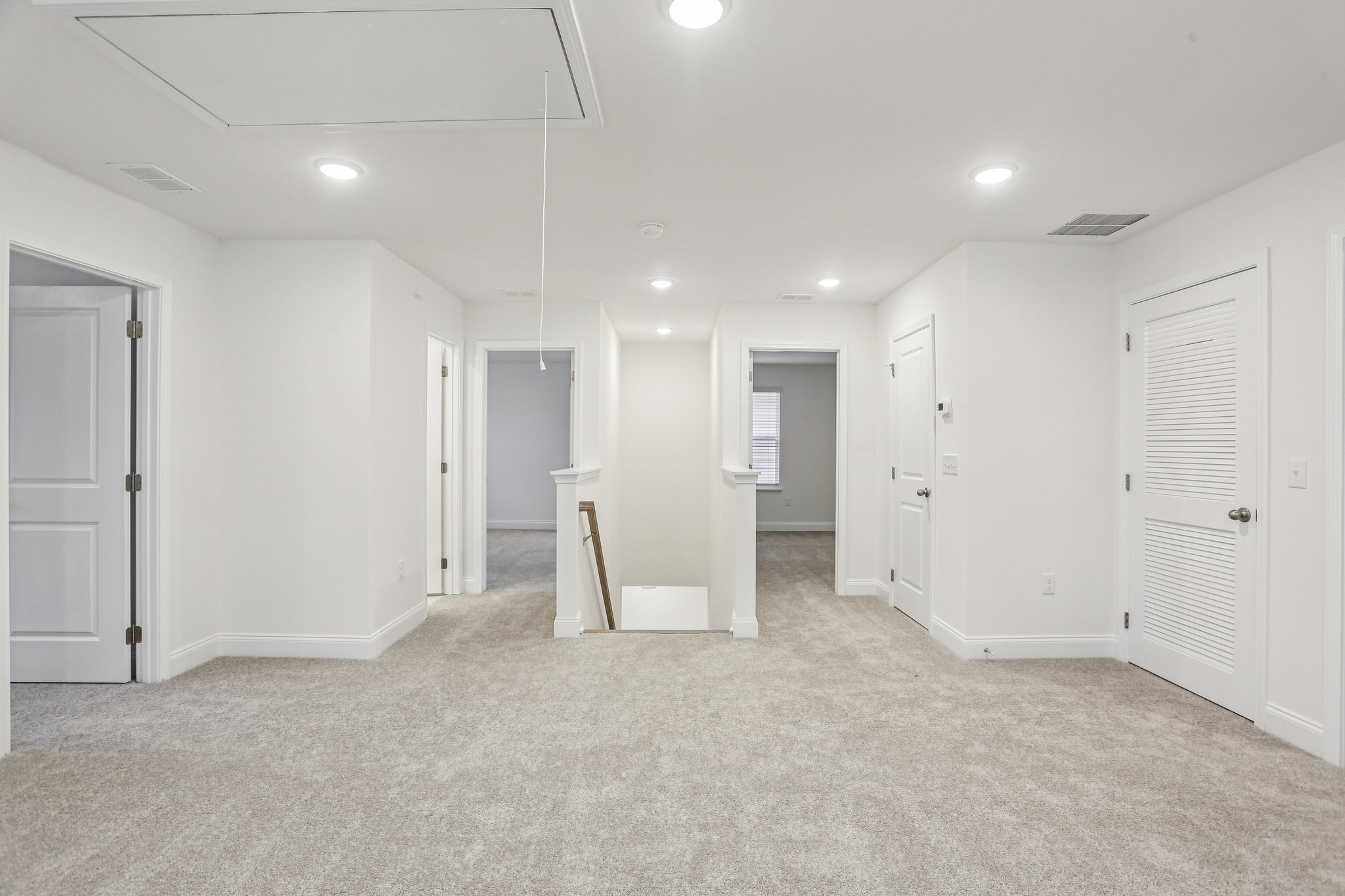 Dahlia Dr-S0303-027.jpg