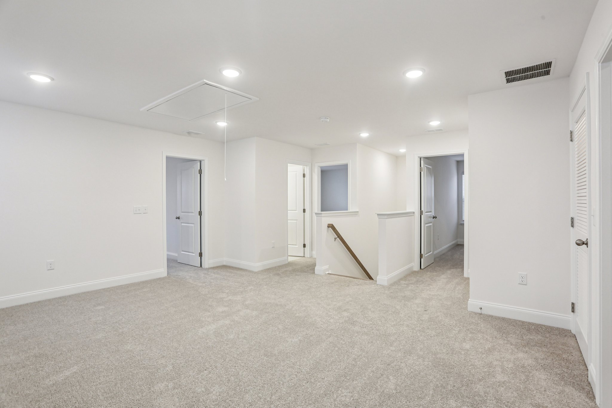 Dahlia Dr-S0303-028.jpg