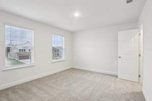 Dahlia Dr-S0303-033.jpg