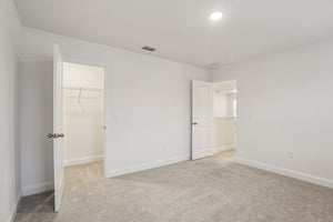 Dahlia Dr-S0303-034.jpg