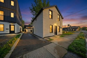  Photo 0
