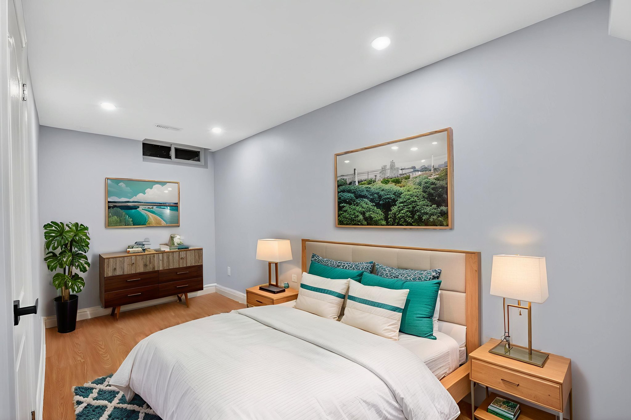 BBM09377 virtually staged.jpeg