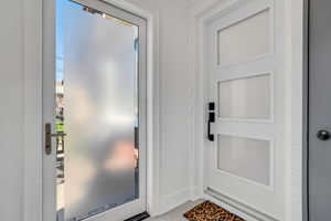 7-mud room2