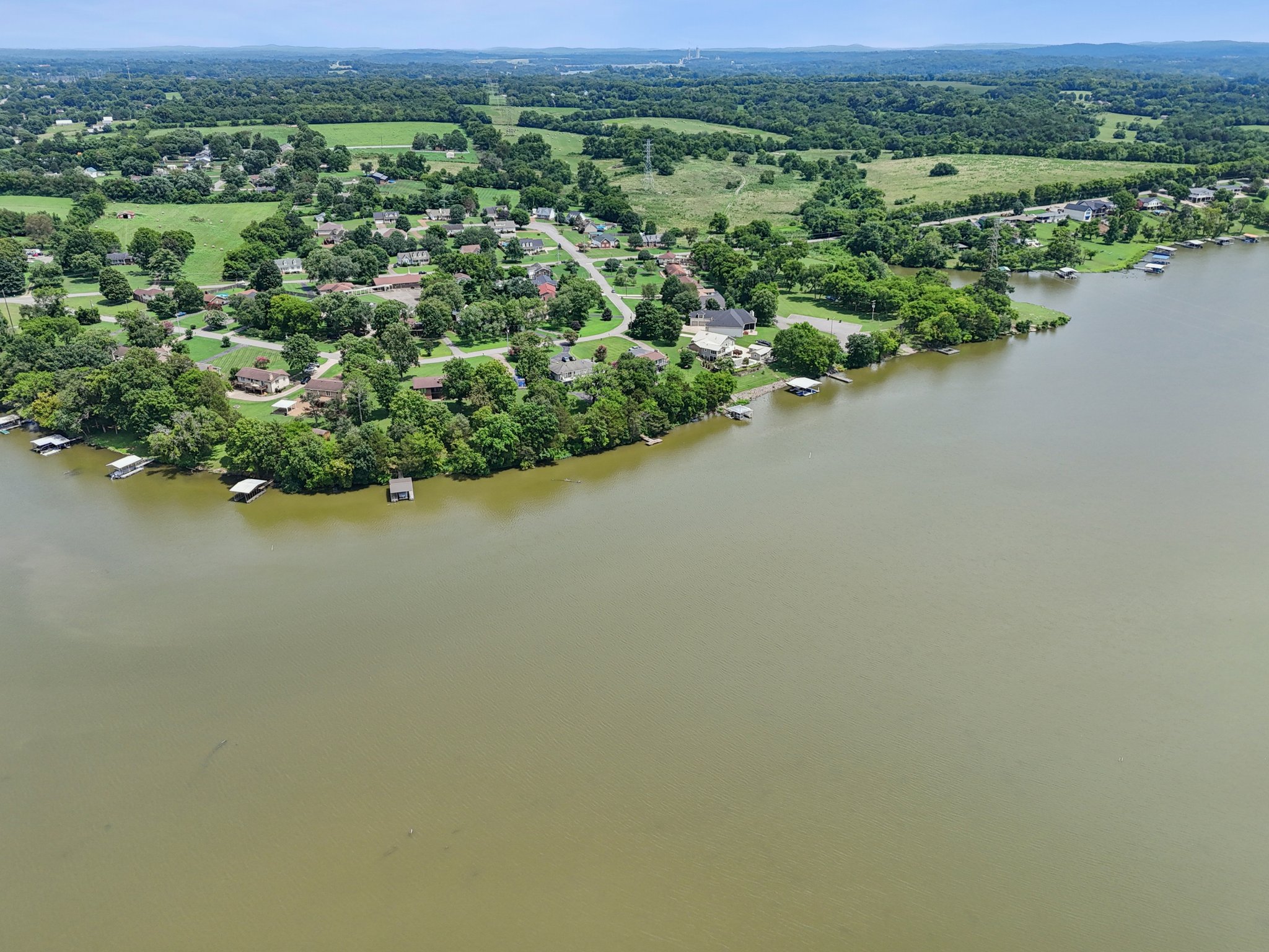 Lake Point Dr-S1907-081.jpg