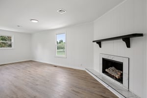 Lake Point Dr-S1907-009.jpg