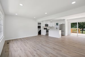 Lake Point Dr-S1907-015.jpg