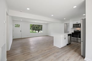 Lake Point Dr-S1907-019.jpg