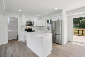 Lake Point Dr-S1907-021.jpg