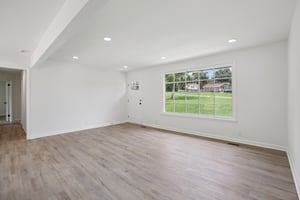 Lake Point Dr-S1907-025.jpg