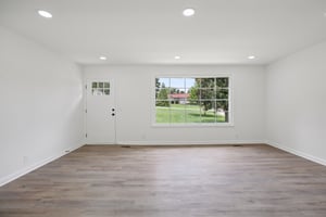 Lake Point Dr-S1907-026.jpg