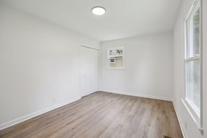 Lake Point Dr-S1907-039.jpg