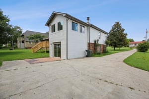 Lake Point Dr-S1907-057.jpg