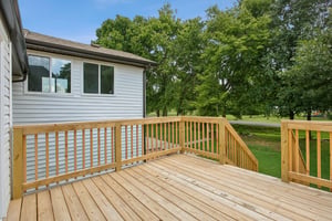 Lake Point Dr-S1907-060.jpg