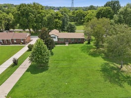 Lake Point Dr-S1907-067.jpg