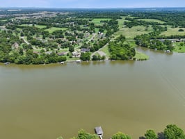 Lake Point Dr-S1907-080.jpg
