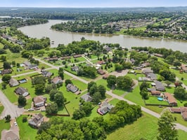 Lake Point Dr-S1907-083.jpg