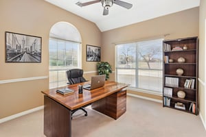 2N9A0006 virtually staged.jpeg