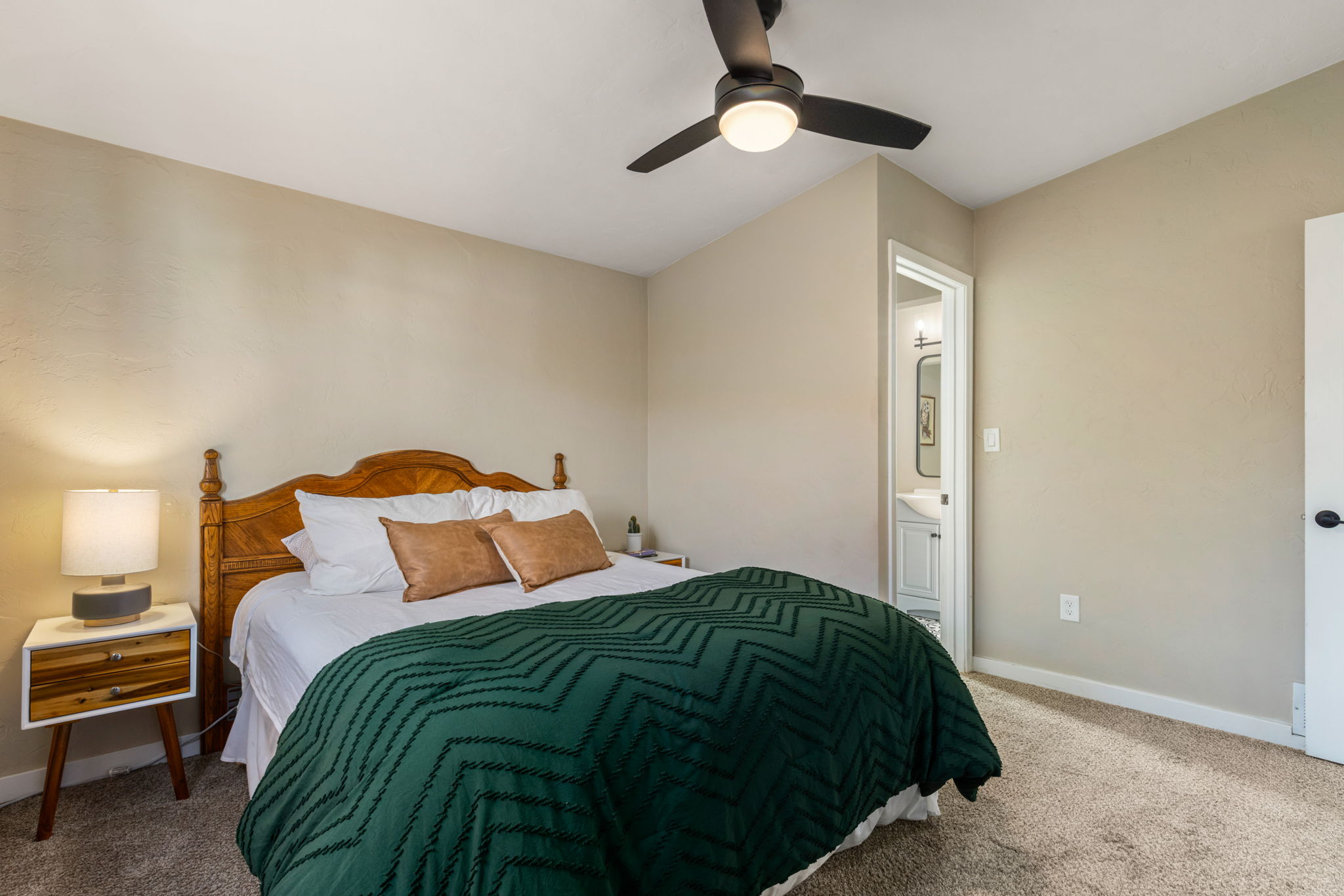 Fourth bedroom, Junior suite, with an en-suite full bathroom.