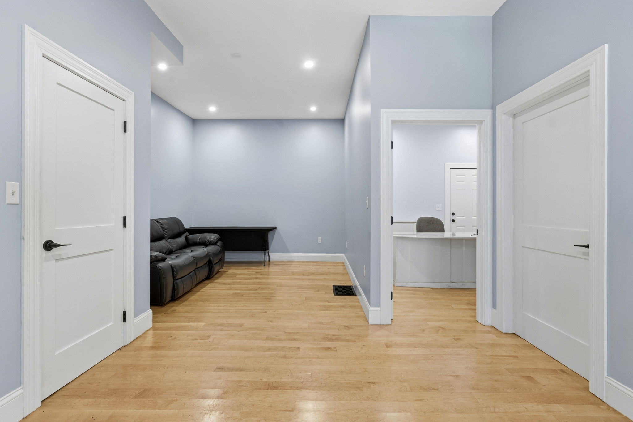  Photo 7